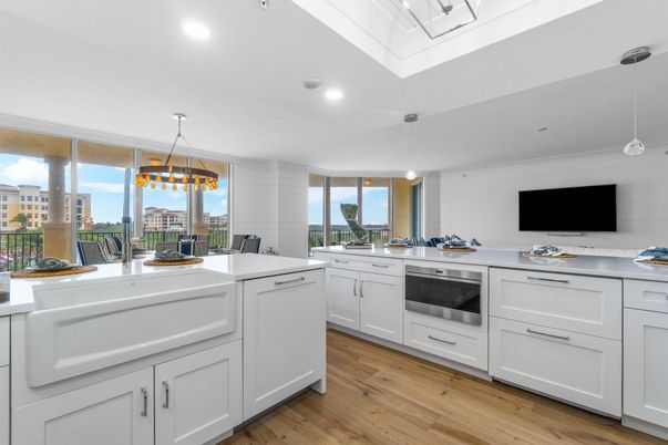 Interior, Kitchen, Pendant Lights, Recessed Lighting, Water, Wood Texture Flooring