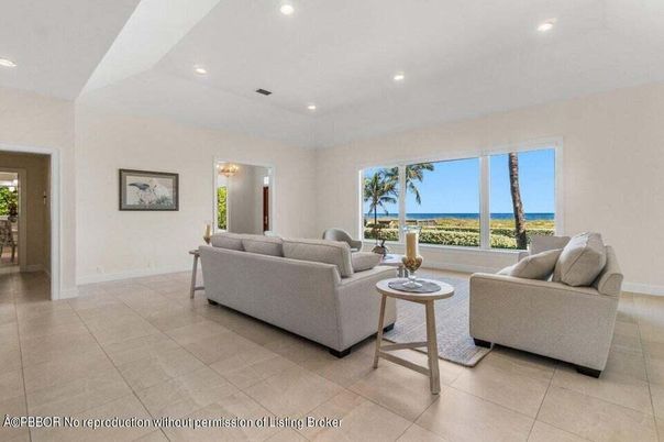 Interior, Living room, Recessed Lighting, Water