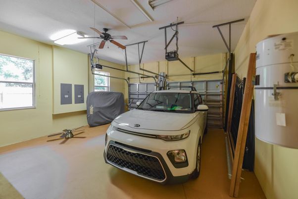 Garage, Interior