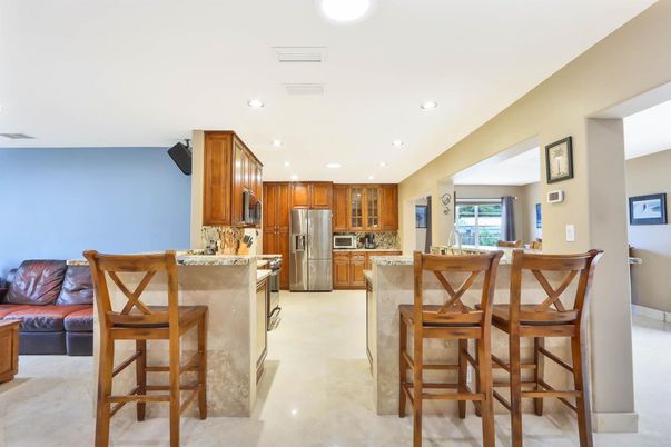 Dining room, Interior, Kitchen, Recessed Lighting, Stainless Steel Appliances
