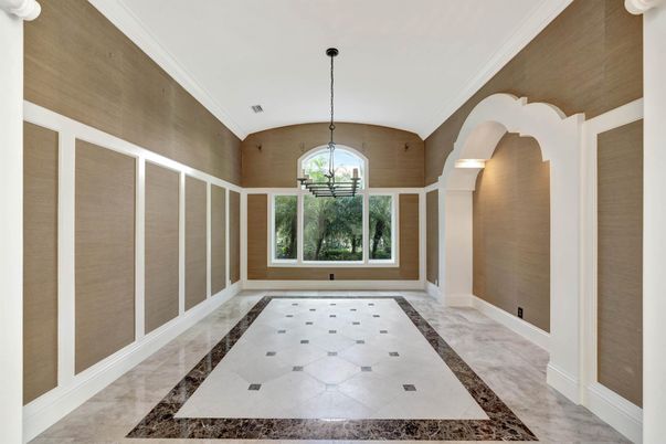 Empty room, Interior, Pendant Lights
