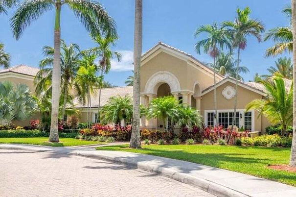 Backyard, Exterior, Facade, Mediterranean