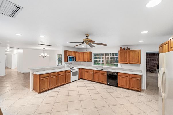 Chandelier, Interior, Kitchen, Recessed Lighting, Stainless Steel Appliances