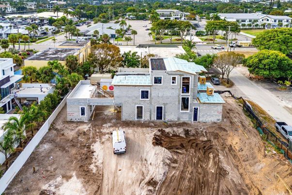 Exterior, Drone