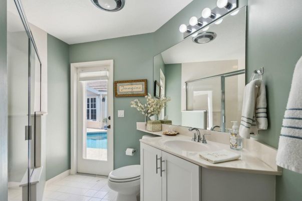 Bathroom, Glass Shower, Interior