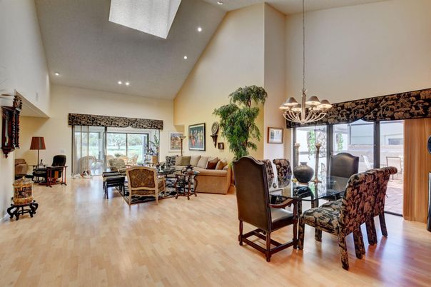 Chandelier, Dining room, Interior, Living room, Pendant Lights, Recessed Lighting, Wood Texture Flooring