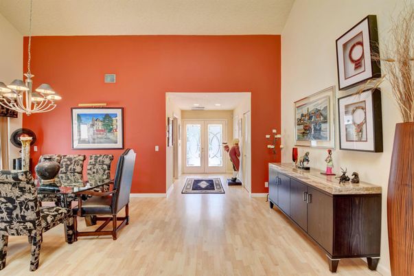 Chandelier, Dining room, Interior, Recessed Lighting, Wood Texture Flooring