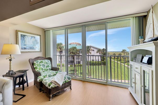 Interior, Sun Room, Wood Texture Flooring