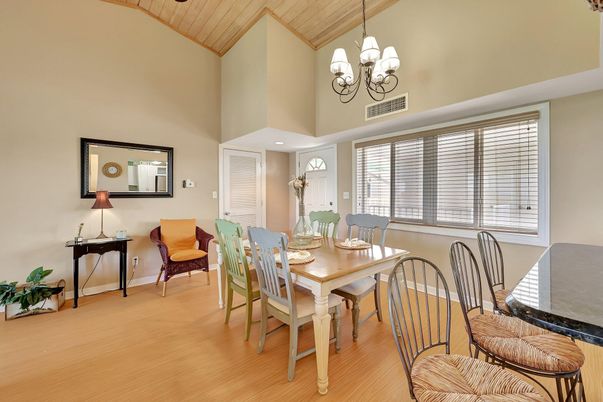 Chandelier, Dining room, Interior, Recessed Lighting, Wood Texture Flooring