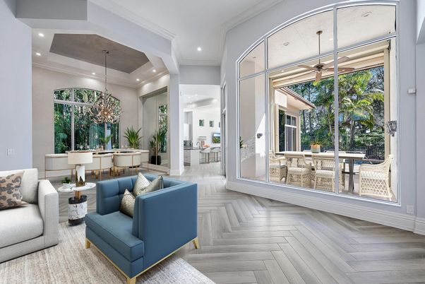 Chandelier, Dining room, Interior, Living room, Recessed Lighting, Wood Texture Flooring
