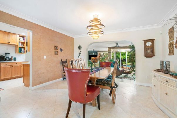 Dining room, Interior, Kitchen, Pendant Lights