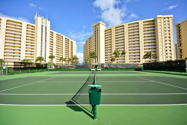 Exterior, Tennis Courts