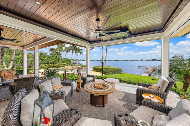 Exterior, Sun Room, Water