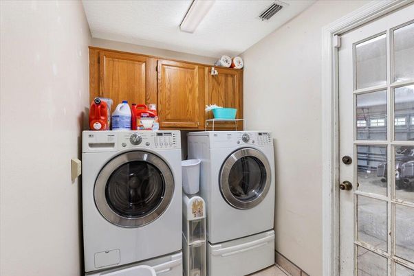 Interior, Washer