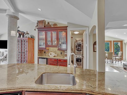 Dining room, Interior, Kitchen, Recessed Lighting, Stainless Steel Appliances
