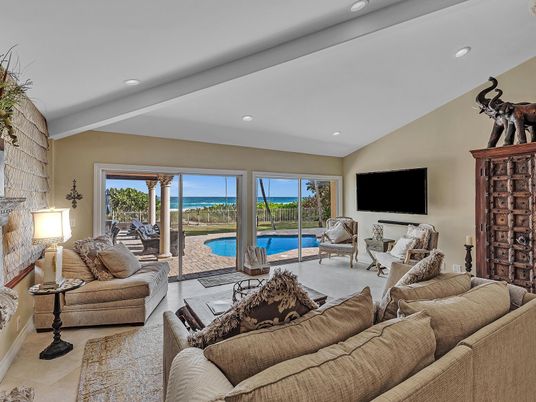 Interior, Living room, Recessed Lighting, Water