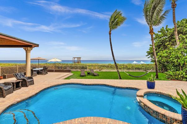 Exterior, Pool, Water