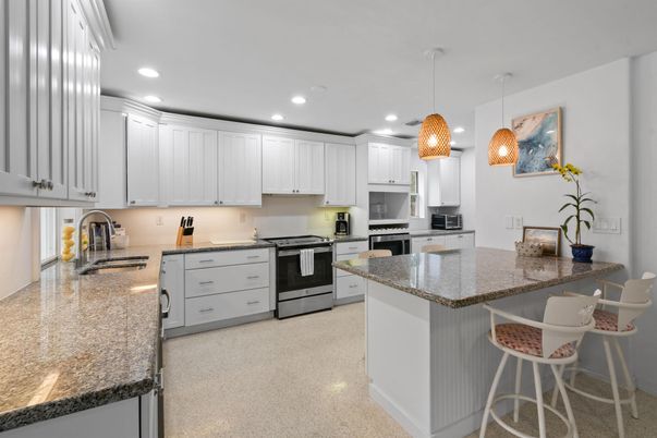 Interior, Kitchen, Pendant Lights, Recessed Lighting, Stainless Steel Appliances