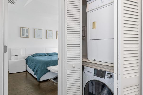 Interior, Utility Closets, Washer, Wood Texture Flooring