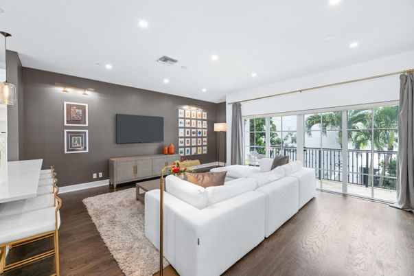 Interior, Living room, Recessed Lighting, Wood Texture Flooring