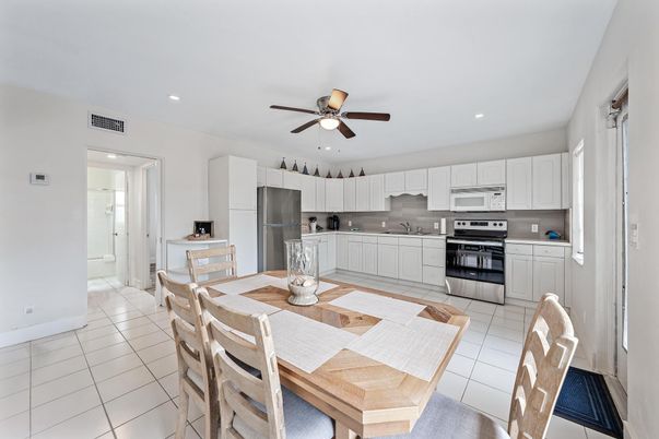 Dining room, Interior, Kitchen, Recessed Lighting, Stainless Steel Appliances