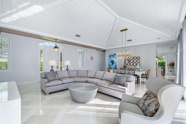 Dining room, Interior, Living room, Pendant Lights