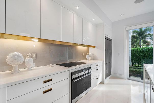 Interior, Kitchen, Recessed Lighting