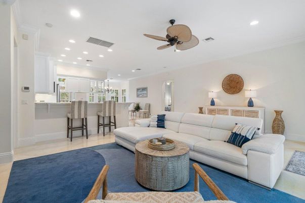 Interior, Kitchen, Living room, Pendant Lights, Recessed Lighting
