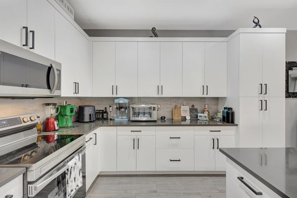 Interior, Kitchen, Stainless Steel Appliances, Wood Texture Flooring