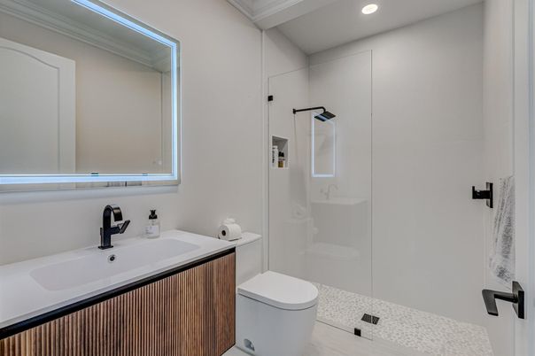 Bathroom, Interior, Recessed Lighting