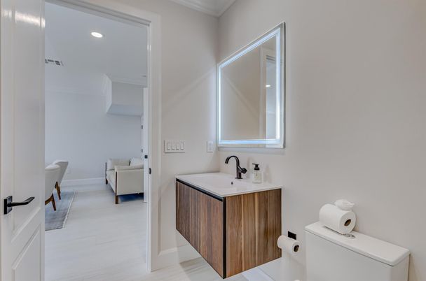 Bathroom, Interior, Recessed Lighting