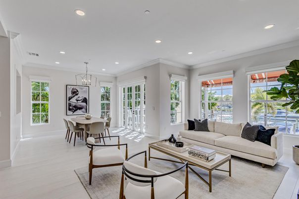 Dining room, Interior, Living room, Pendant Lights, Recessed Lighting