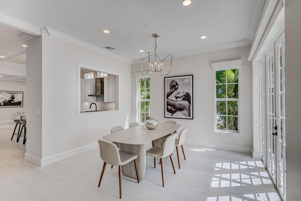 Dining room, Interior, Pendant Lights, Recessed Lighting