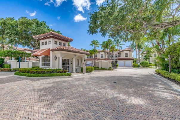 Backyard, Exterior, Facade, Mediterranean