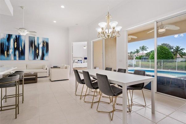 Chandelier, Dining room, Interior, Living room, Recessed Lighting