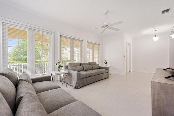 Interior, Living room, Pendant Lights