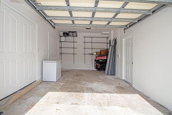 Garage, Interior, Washer
