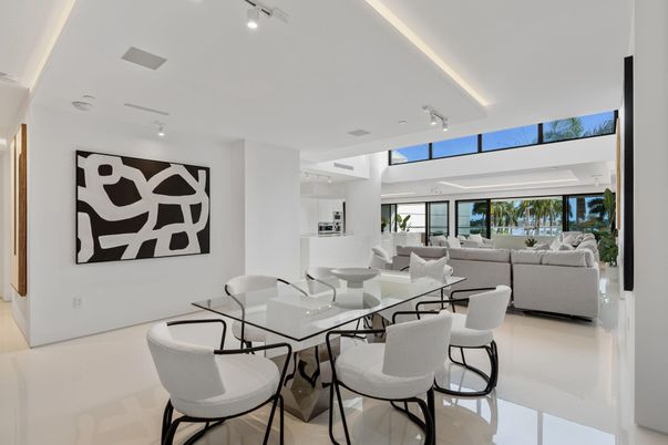 Dining room, Interior, Living room, Recessed Lighting