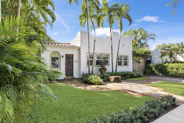 Backyard, Exterior, Facade, Spanish Mediterranean