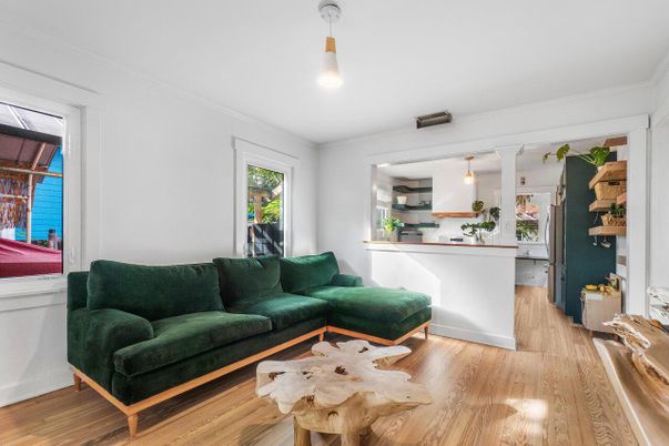 Interior, Living room, Pendant Lights, Wood Texture Flooring