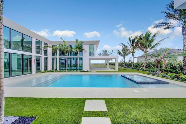 Backyard, Exterior, Pool