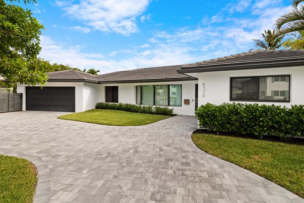 Attached, Backyard, Exterior, Facade, Ranch