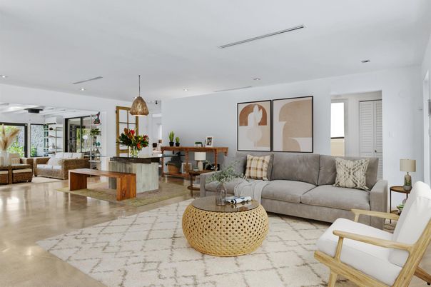 Dining room, Interior, Living room, Pendant Lights, Recessed Lighting