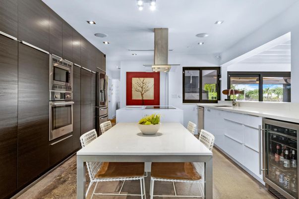 Dining room, Interior, Kitchen, Recessed Lighting, Stainless Steel Appliances