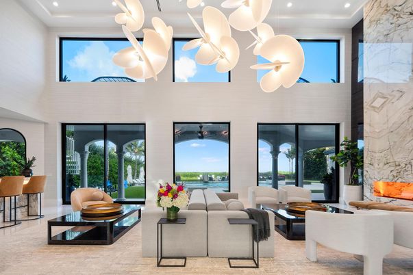 Interior, Living room, Marble Walls, Recessed Lighting, Water