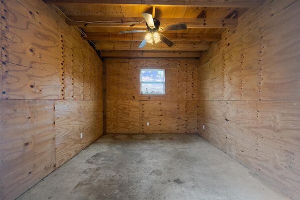 Empty room, Interior, Wooden Beams, Wooden Ceilings, Wooden Walls