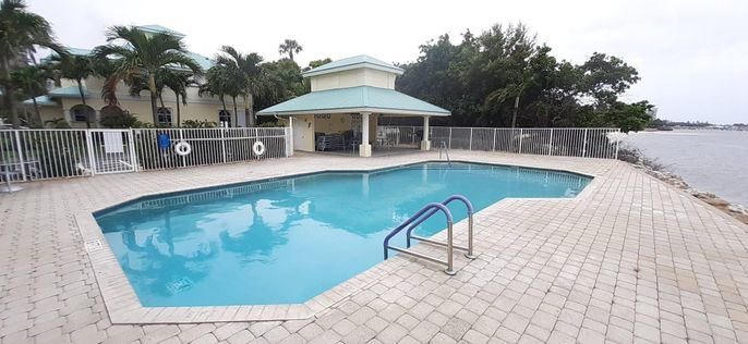 Exterior, Pool, Water