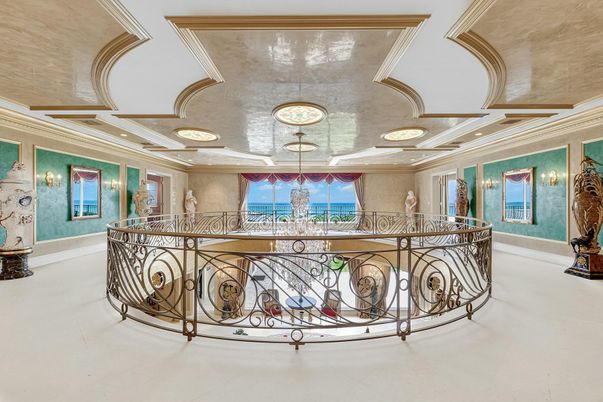 Chandelier, Interior, Recessed Lighting