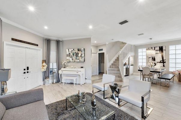 Chandelier, Dining room, Interior, Living room, Piano, Recessed Lighting, Wood Texture Flooring