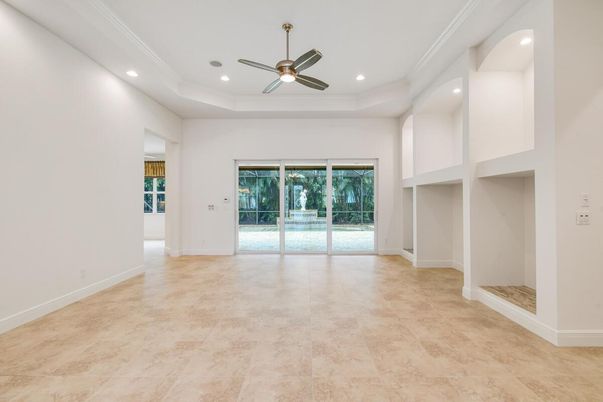 Empty room, Interior, Recessed Lighting